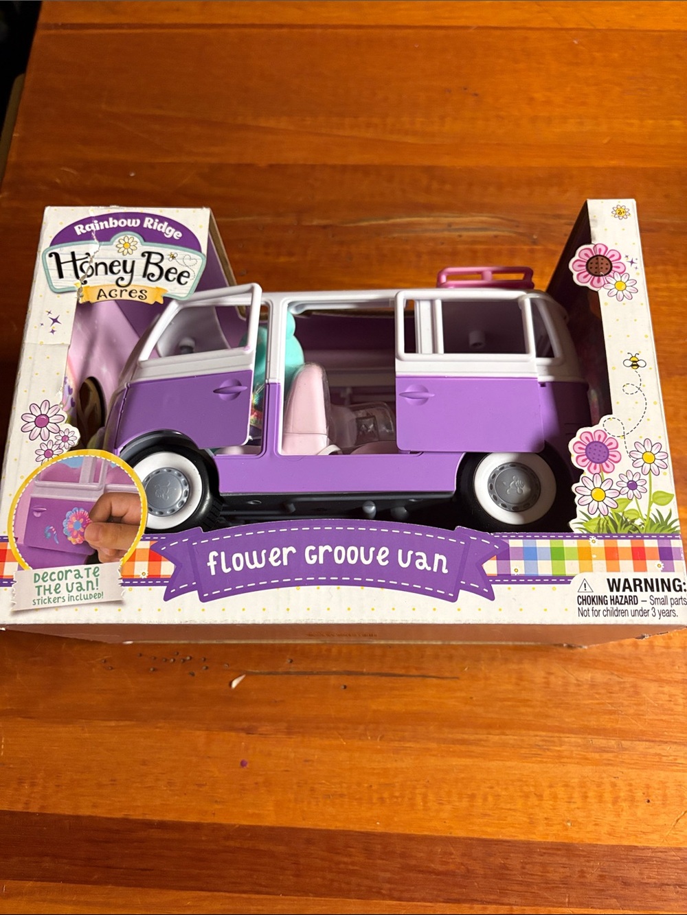 Flower Groove Van - Purple Toy Van